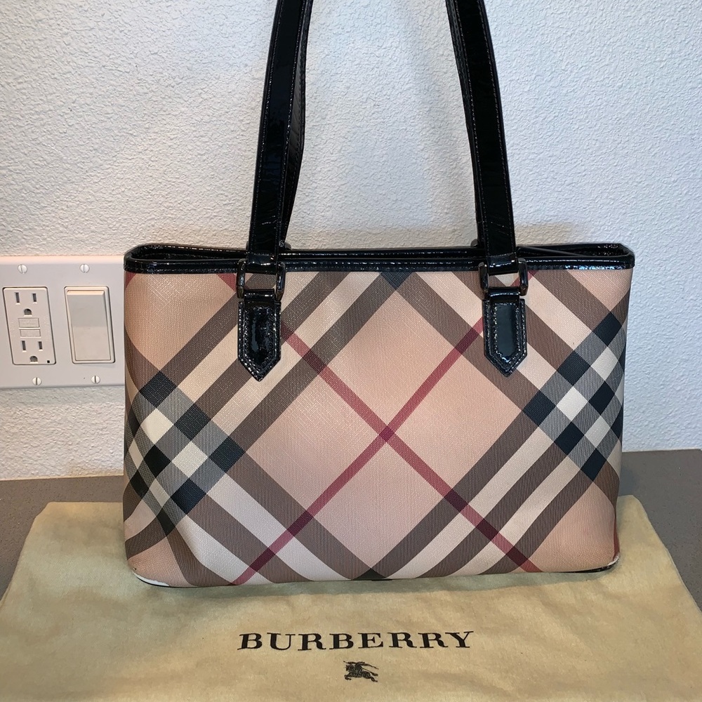 Authentic Burberry nova check zip top purse tote